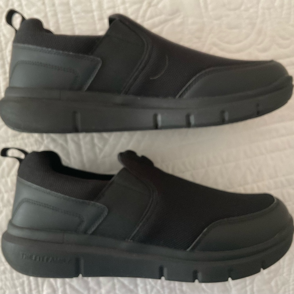 Fitville Men's Black Slip-On Loafers  Casual Walking Shoes Sz: 10.5 XW - Picture 2 of 6